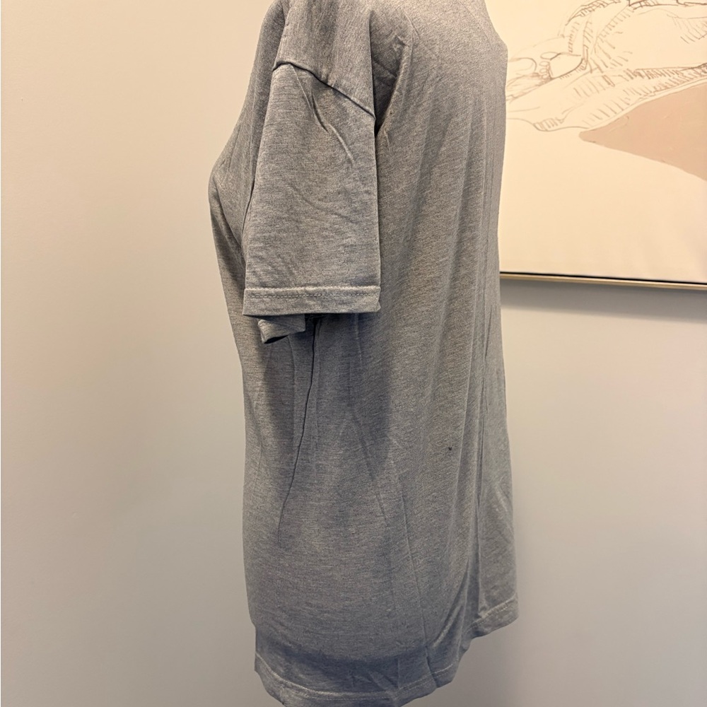 Classic Midtown Crewneck Gray Tee - Size Small - Picture 3 of 9
